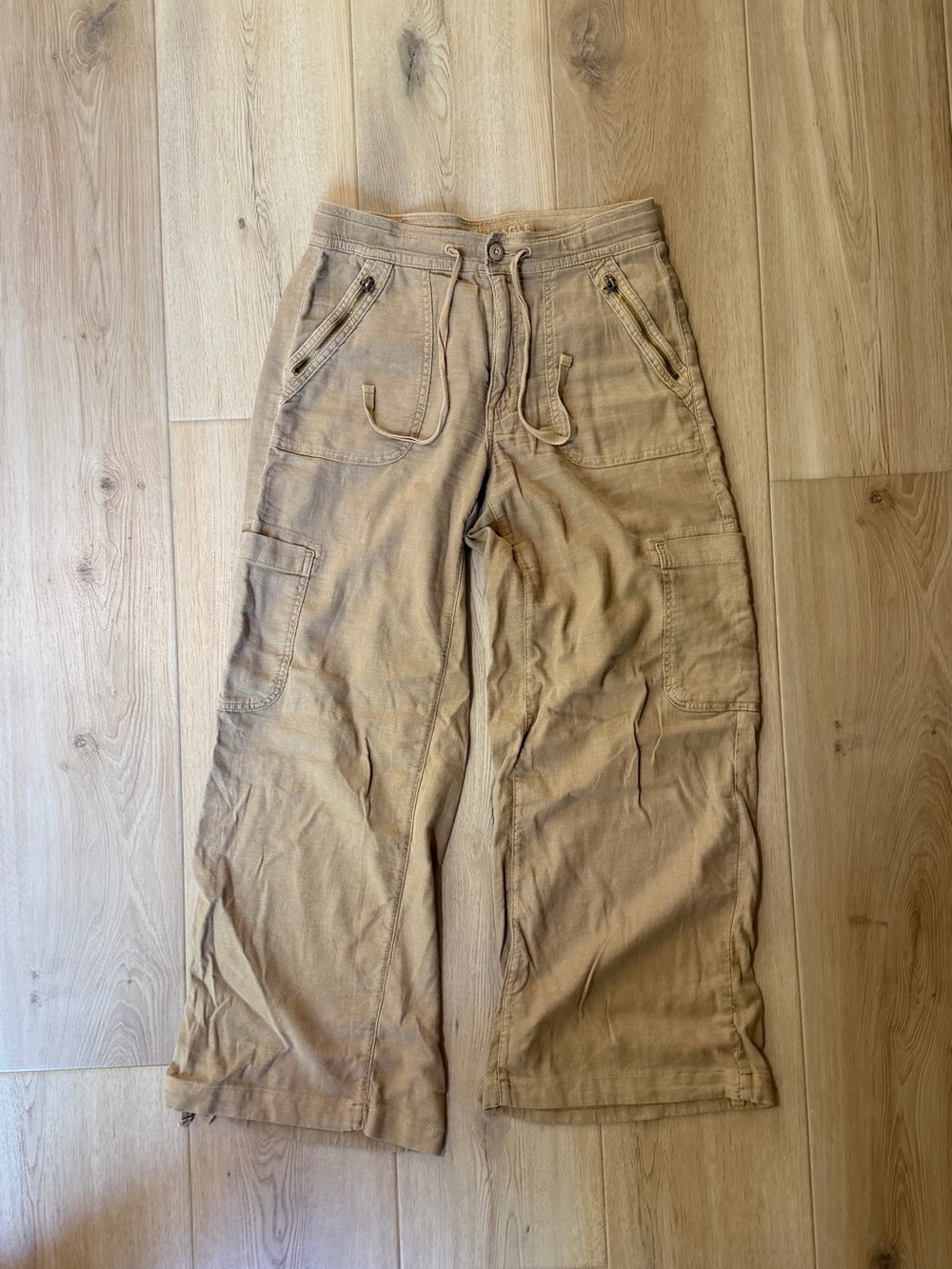 American Eagle Outfitters Olive Wide-Leg Cargo Pants with Drawstring - Picture 3 of 6